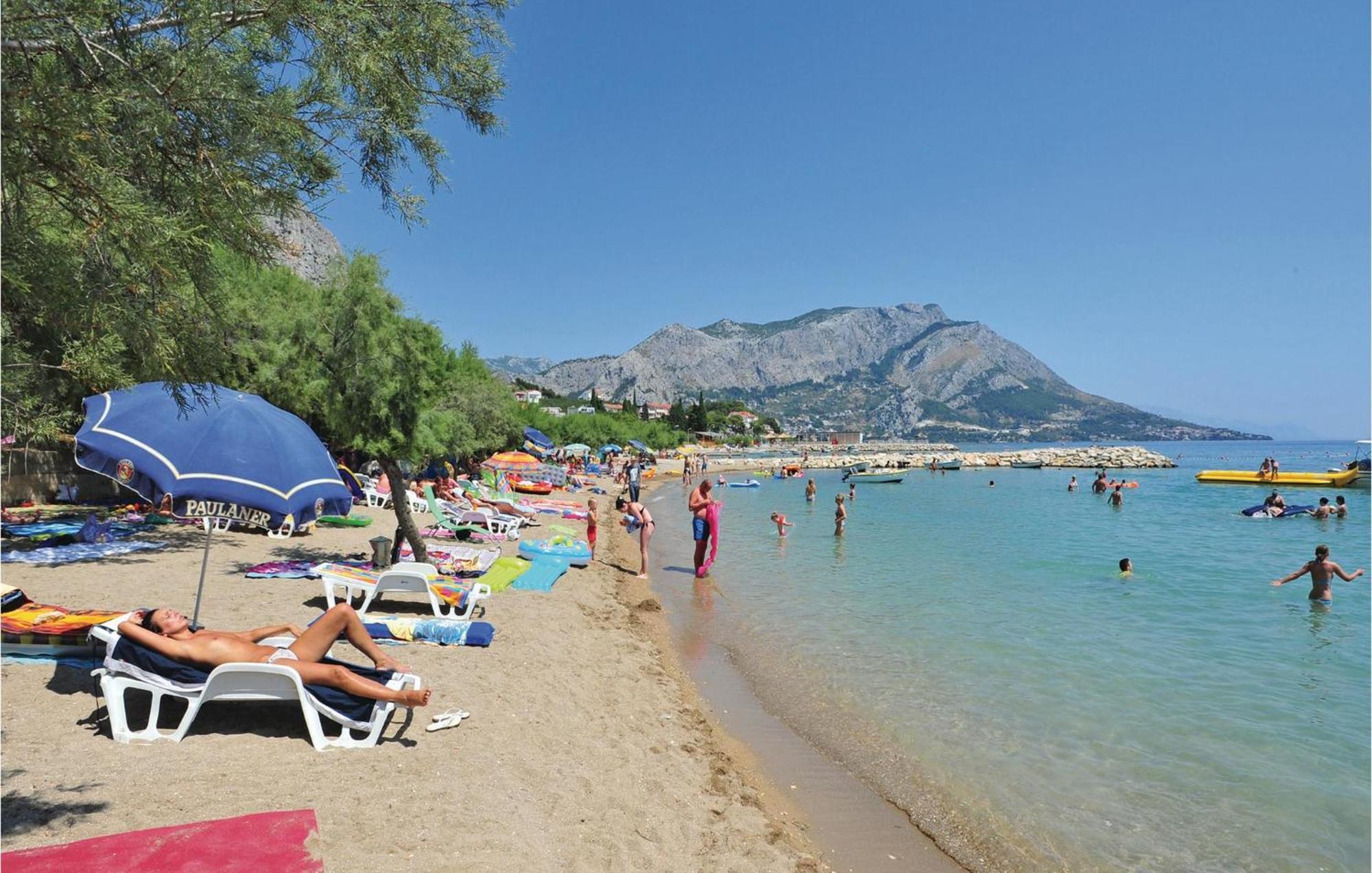 Lovely Apartment In Omis With Kitchen Eksteriør bilde