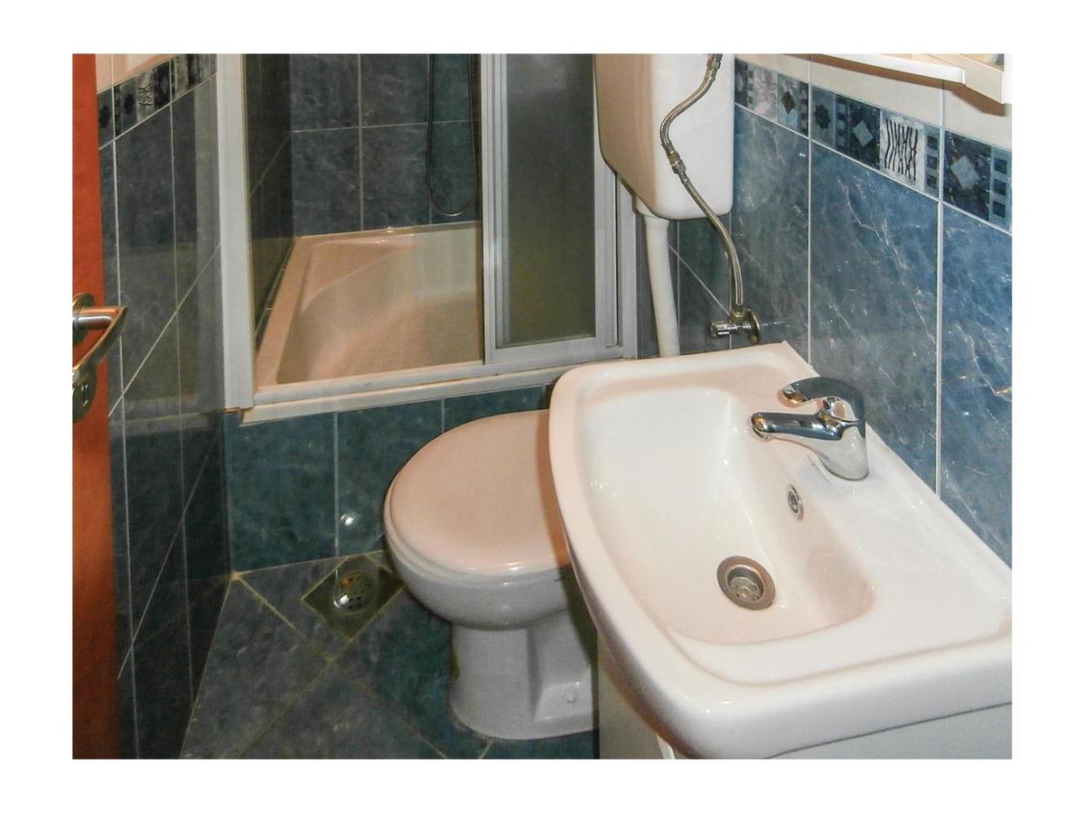 Lovely Apartment In Omis With Kitchen Eksteriør bilde